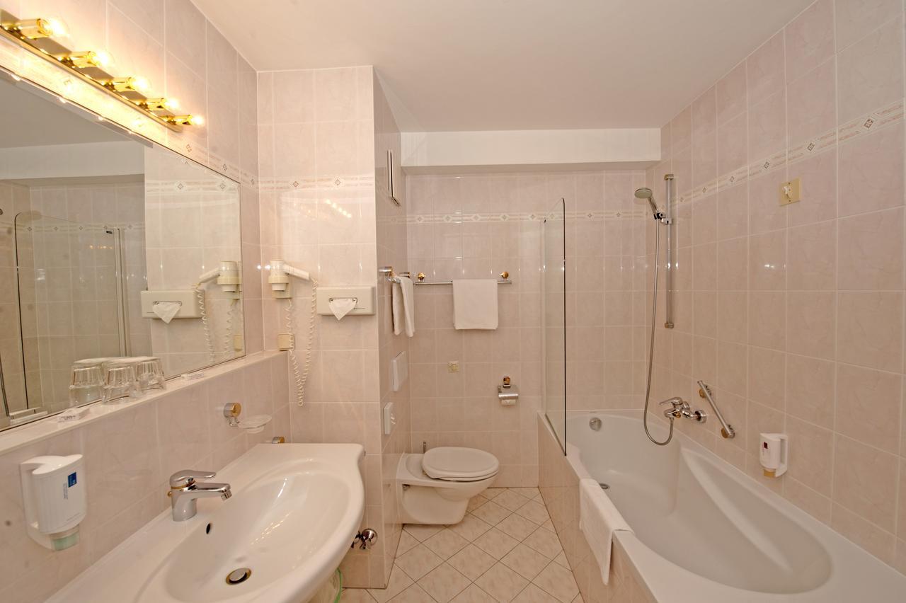 Residenz Appartements บาดกัสไตน์ ภายนอก รูปภาพ
